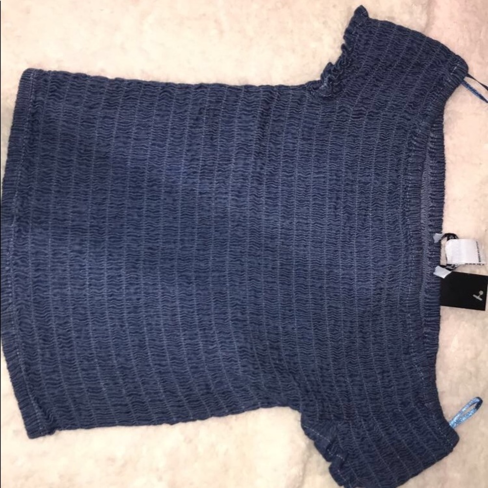 Open shoulder crop top in jean colour
